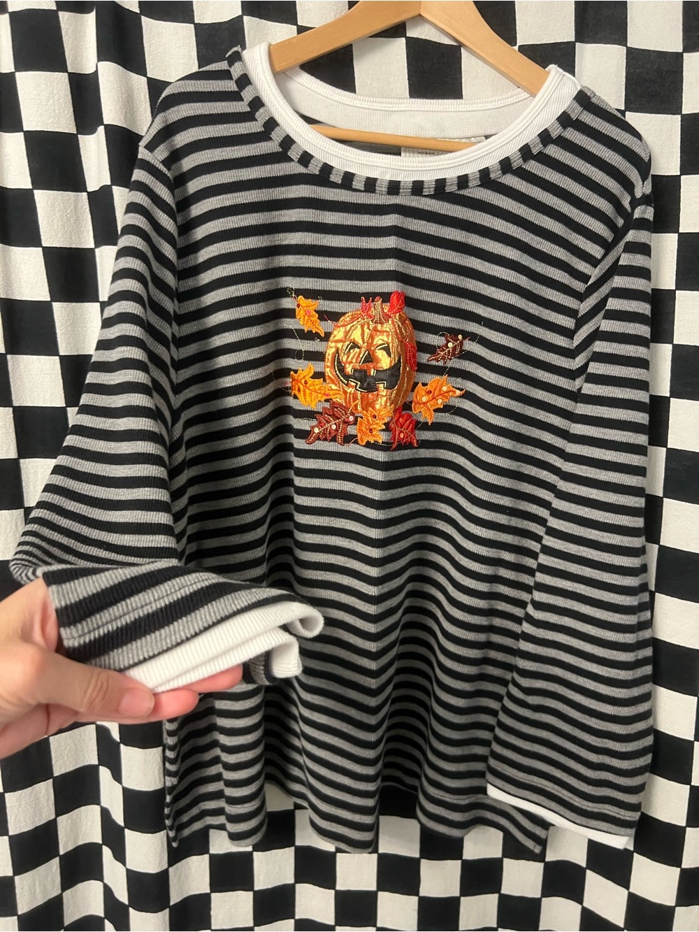 Women’s vintage Pumpkin Embroidered Top